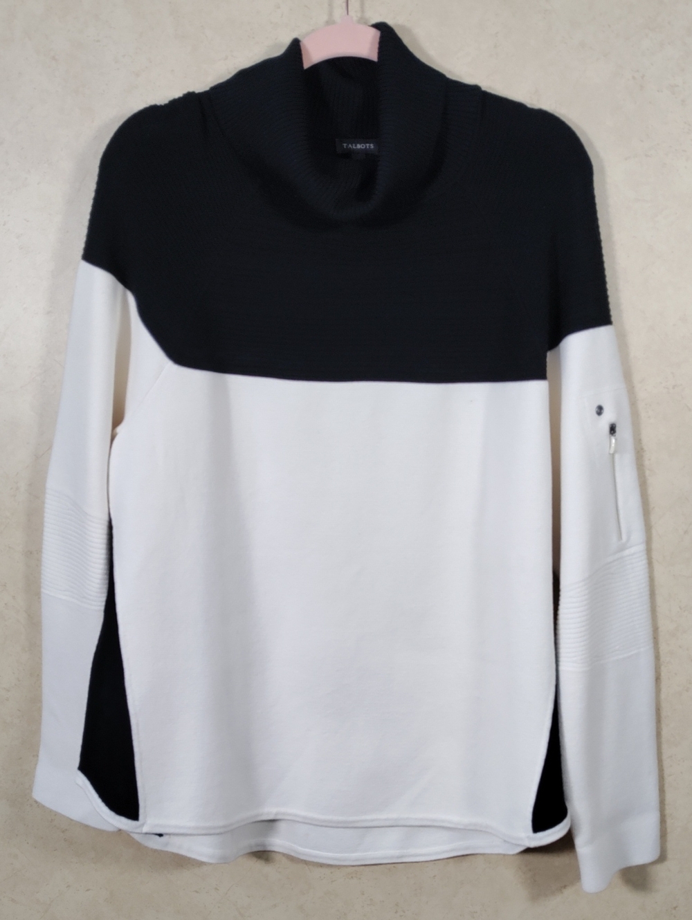 J151 Talbots Black and White Colorblock Turtleneck Neck Sweater XL